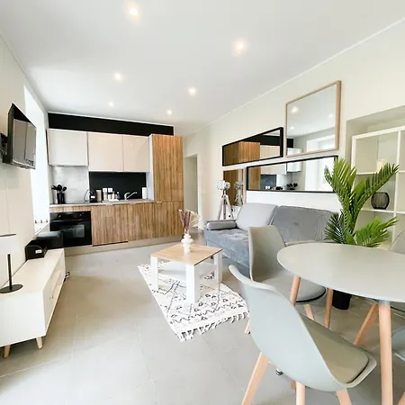 Apartment Superdominante Beausoleil
